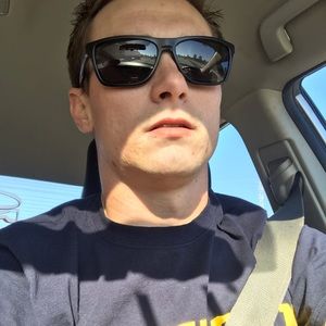 Meet your Posher, Lee